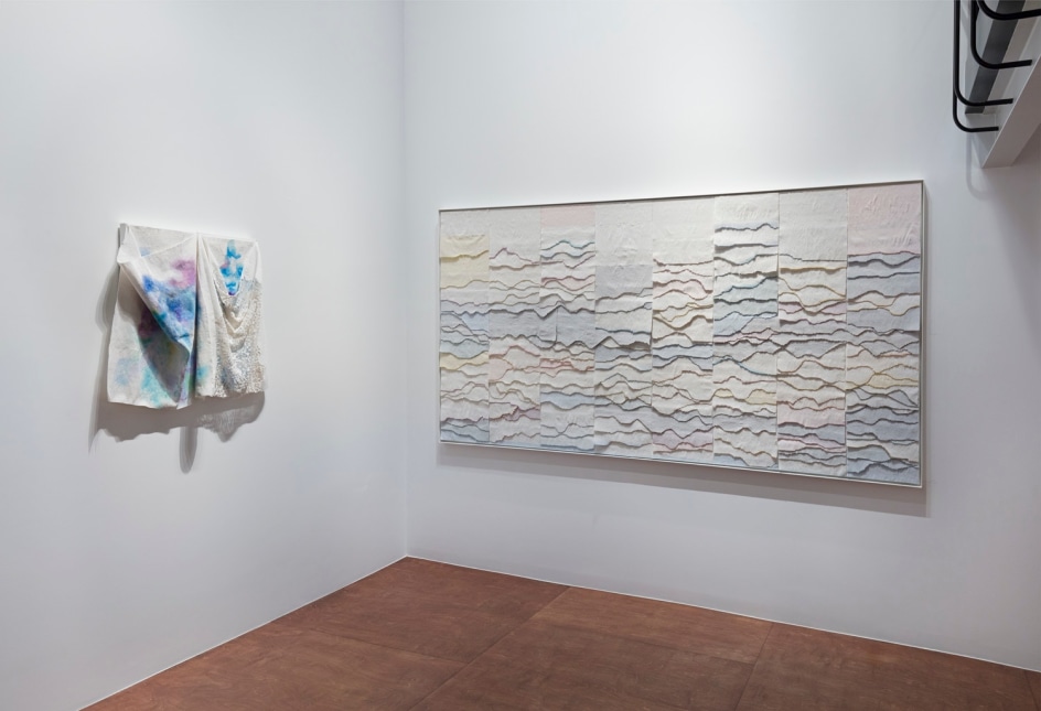 Liza Lou,&nbsp;The River and the Raft, Installation view at Lehmann Maupin, Seoul