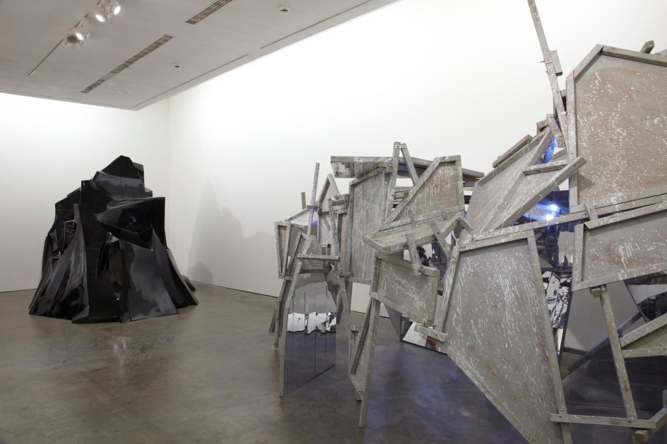  Lee Bul