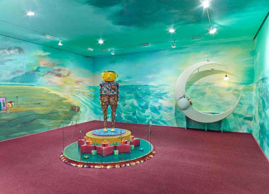 OSGEMEOS, Silence of the Music installation view 4