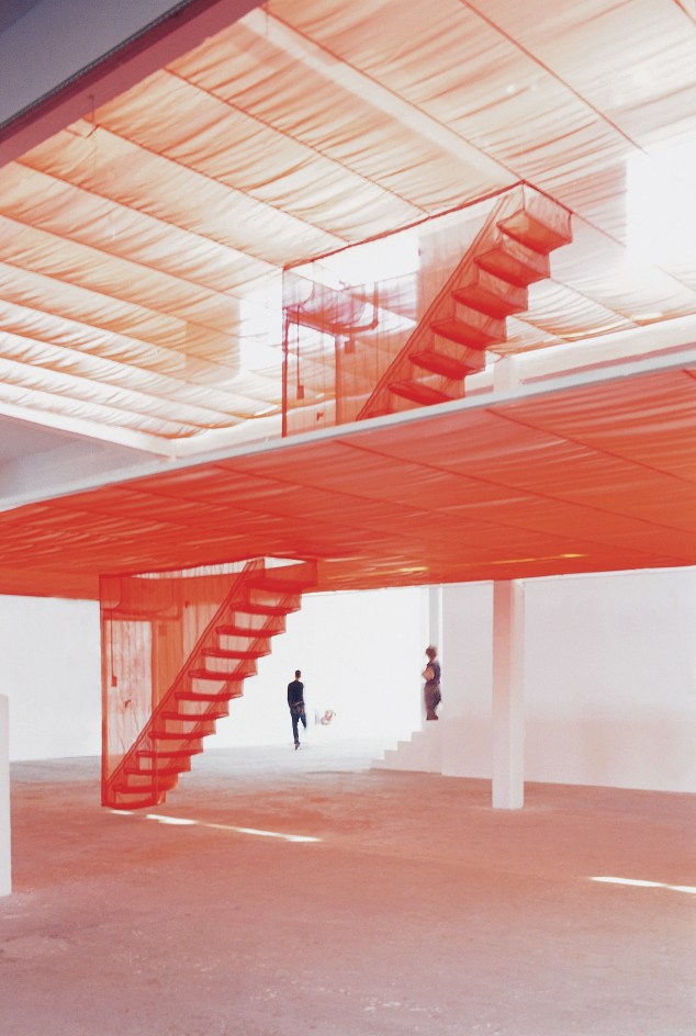 DO HO SUH, Staircase, 2003