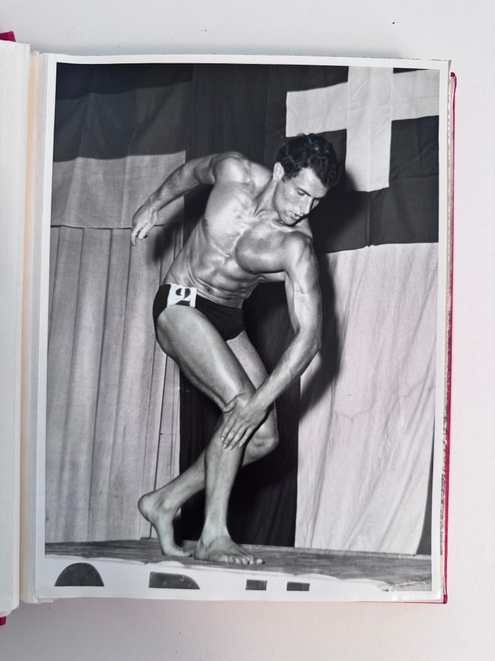 BODY BUILDING PHOTOGRAPH ALBUM 1959-1961