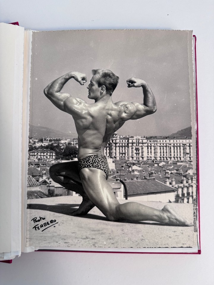 BODY BUILDING PHOTOGRAPH ALBUM 1959-1961