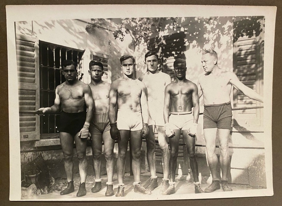 BOXING AUTOGRAPHED ALBUM ITALY MILAN BOXING CLUB, SOME CREDITED TO FARABOLA, 1920S