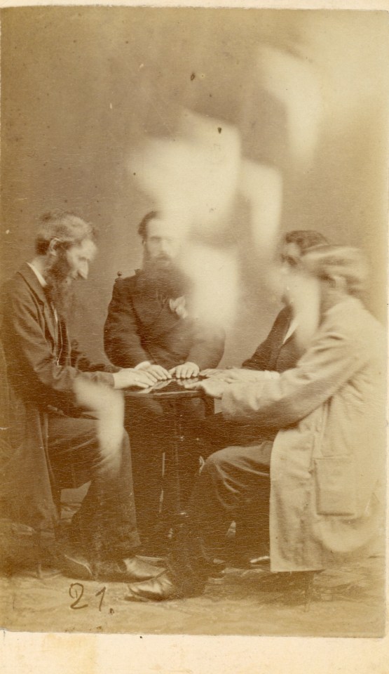 JOHN BEATTIE SEANCE 1872-1873 CARTE DE VISITE