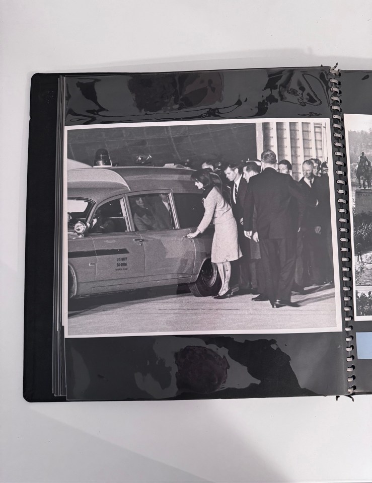 JFK ASSASSINATION ALBUM (26) SILVER GELATIN PRINTS