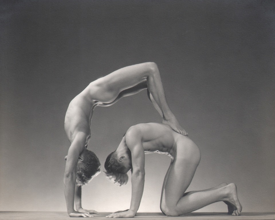 George Platt Lynes, Charles &quot;Tex&quot; Smutney &amp; Charles &quot;Buddy&quot; Stanley, ​1941. Nude male acrobats. One figure is crouch while the other does a backbend with feet supported by the other's back.