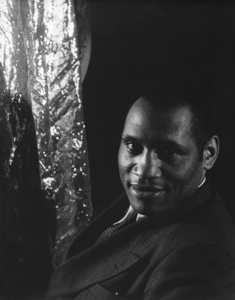 23. Carl Van Vechten (American, 1880 &ndash; 1964),&nbsp;Paul Robeson, 1933, Vintage Gelatin Silver Print, 13.75&rdquo; x 10.75&rdquo;