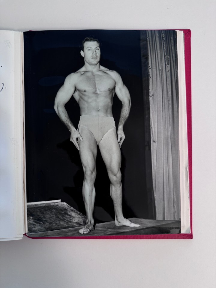 BODY BUILDING PHOTOGRAPH ALBUM 1959-1961