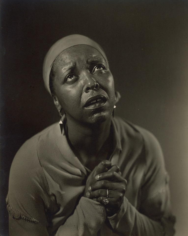 34. Alfredo Valente (Italian, 1899-1973),&nbsp;Ethel Waters, c. 1939, Vintage Gelatin Silver Print, 9.5&rdquo; x 7.5&rdquo;