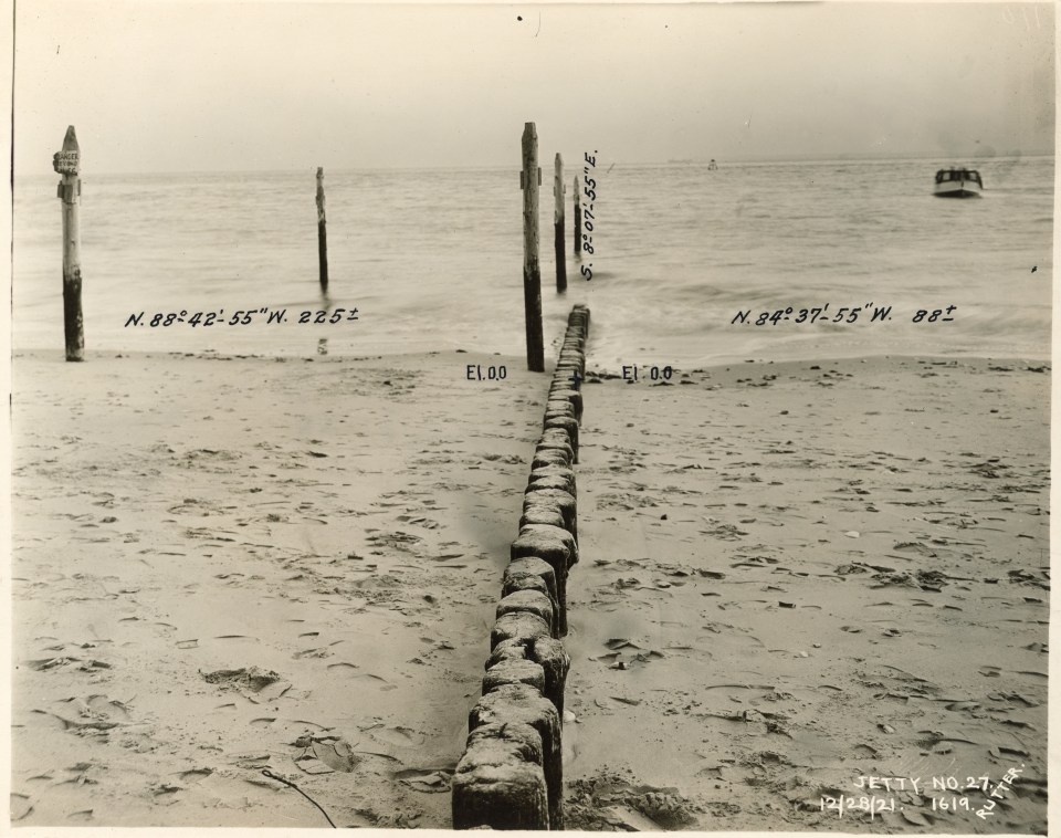 EDWARD RUTTER PHOTOS OF CONSTRUCTION OF CONEY ISLAND BEACH&rsquo;S JETTY IN 1921