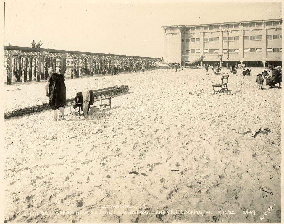 EDWARD RUTTER PHOTOS OF CONSTRUCTION OF CONEY ISLAND BOARDWALK 1921-1922