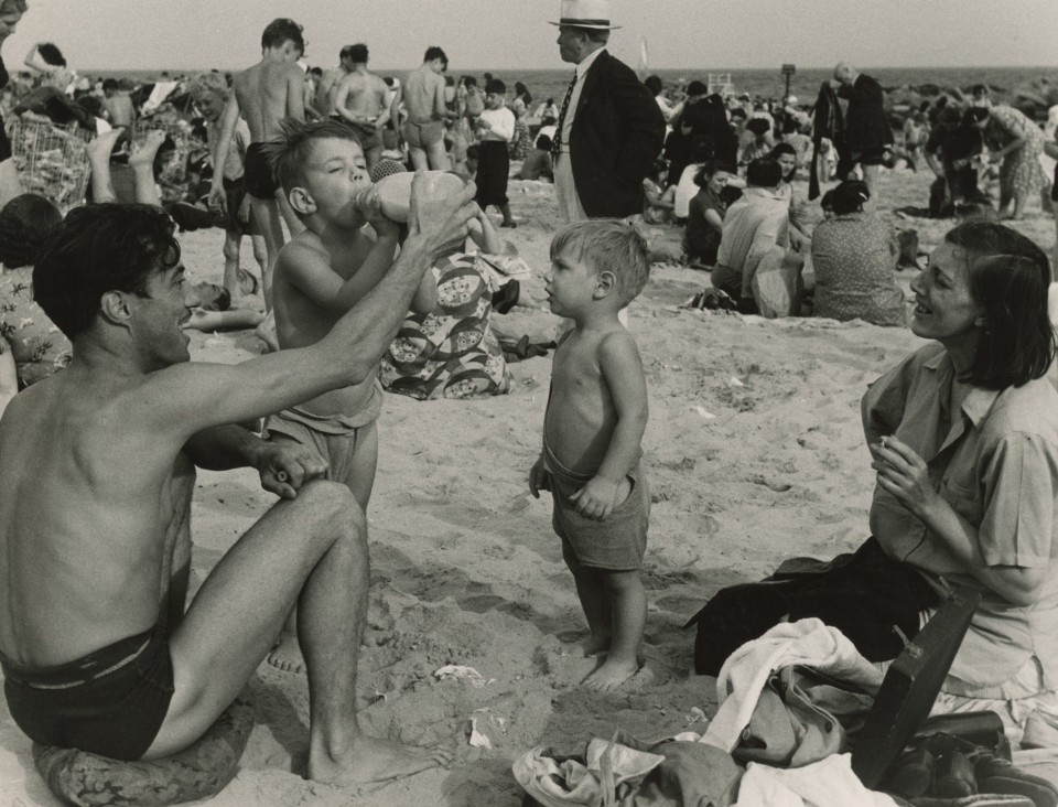 47. Morris Engel (American, 1918-2005), Coney Island, 1939, Vintage Gelatin Silver Print, 7.5&rdquo; x 9.5&rdquo;