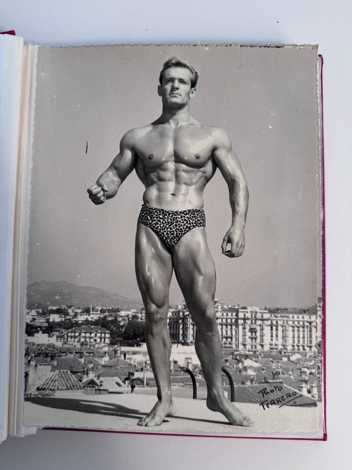 BODY BUILDING PHOTOGRAPH ALBUM 1959-1961