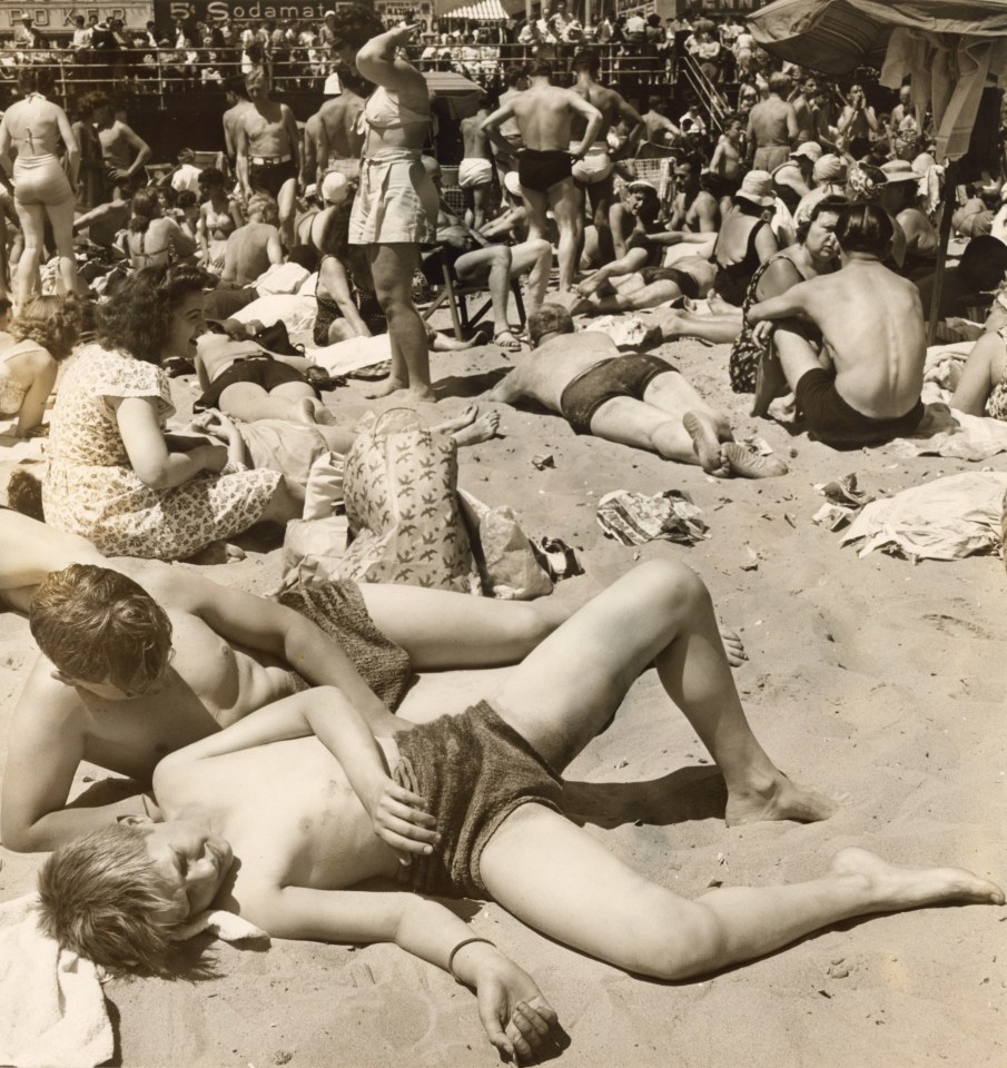 48. Morris Engel (American, 1918-2005)&nbsp;Coney Island, NY, 1948, Vintage Gelatin Silver Print 11&rdquo; x 10.5