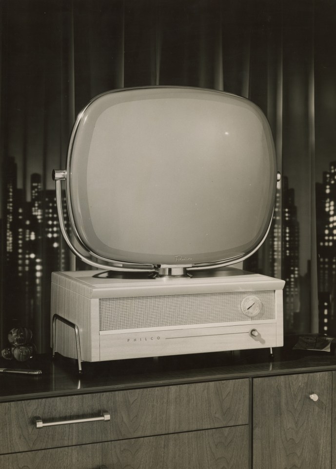 26. Studio Associates, Inc., Philco Predicta&nbsp;Television (World&#039;s First Swivel Screen Television) Advertising Photograph, c. 1958, Gelatin Silver Print, 19&rdquo; x 13.5&rdquo;