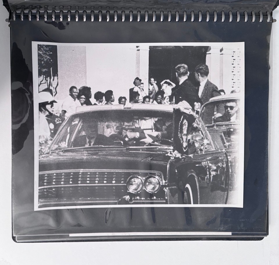 JFK ASSASSINATION ALBUM (26) SILVER GELATIN PRINTS