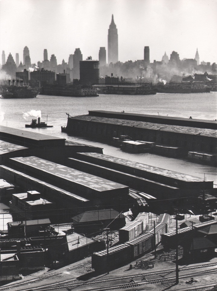 Esther Bubley,&nbsp;Weehawken, New Jersey. View looking east from 50th Street and East Boulevard showing New York Central piers, Hudson River and Midtown Manhattan skyline, 1946