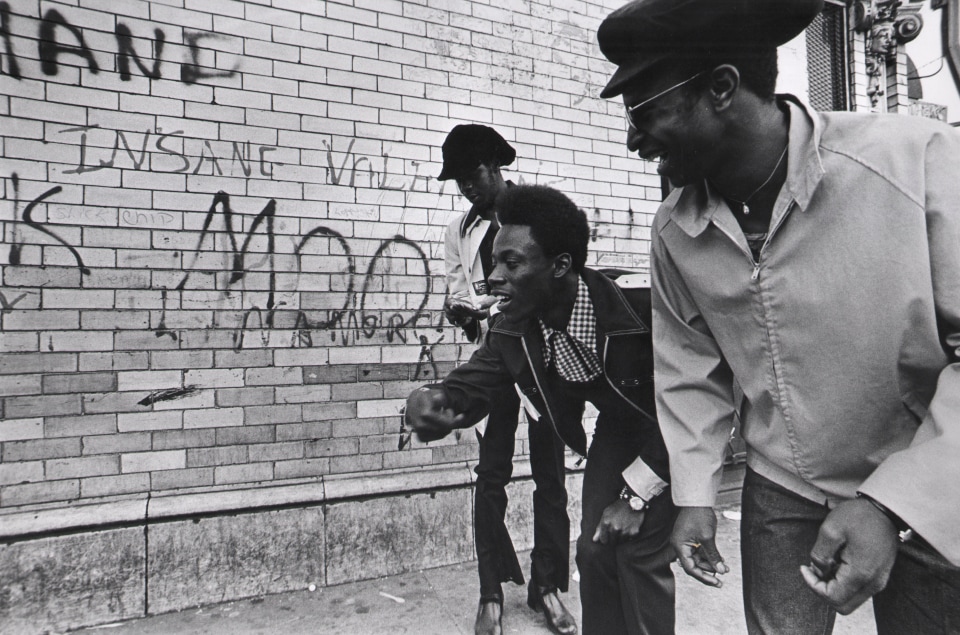 41. Ozier Muhammad, Line Coin Game Oak Lawn neighborhood Chicago c. 1970