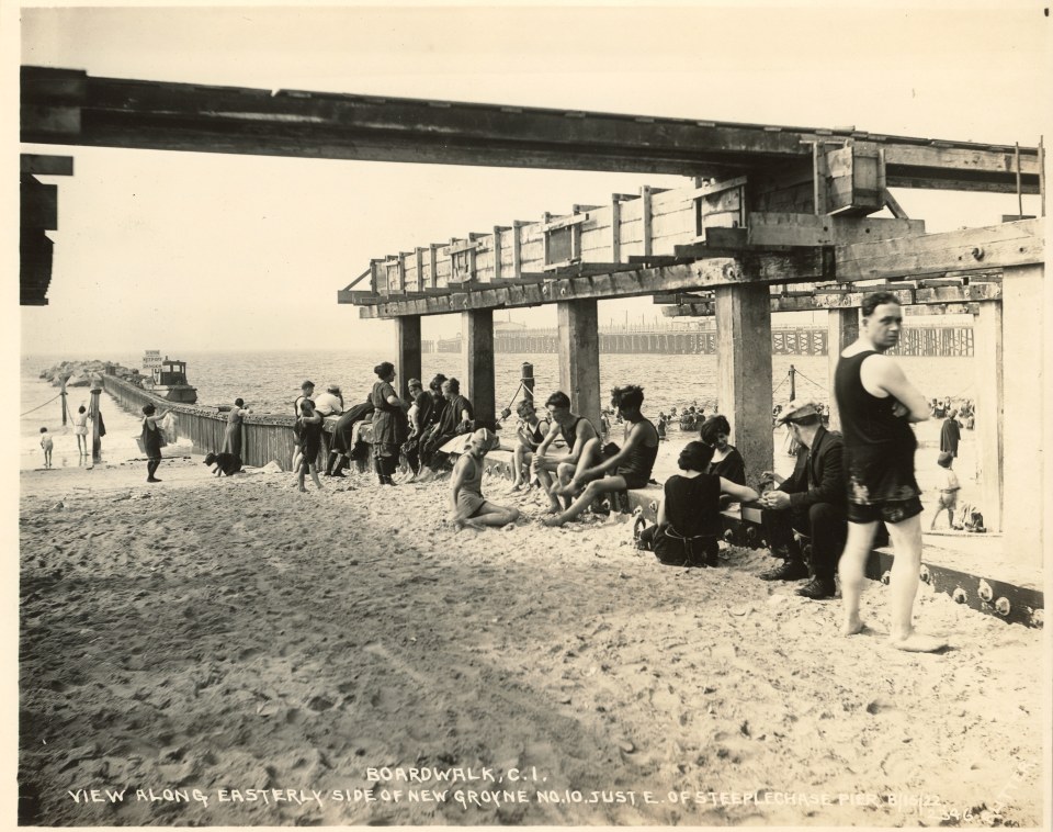 EDWARD RUTTER PHOTOS OF CONSTRUCTION OF CONEY ISLAND BOARDWALK 1921-1922