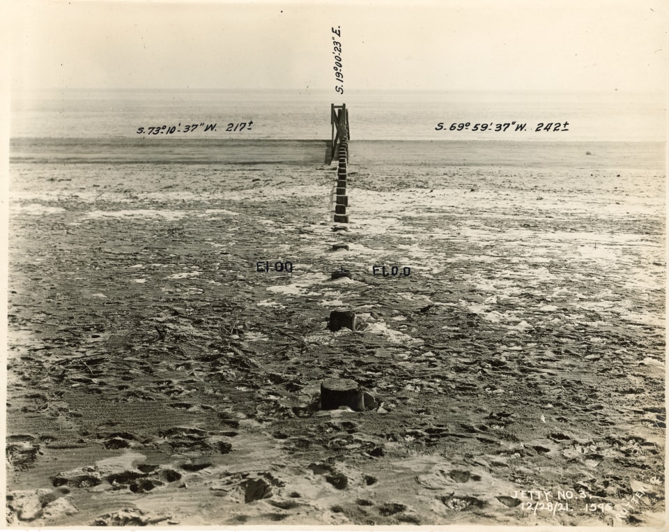 EDWARD RUTTER PHOTOS OF CONSTRUCTION OF CONEY ISLAND BEACH&rsquo;S JETTY IN 1921