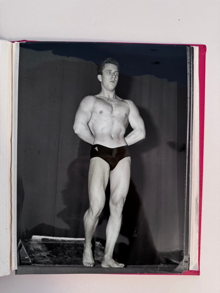 BODY BUILDING PHOTOGRAPH ALBUM 1959-1961