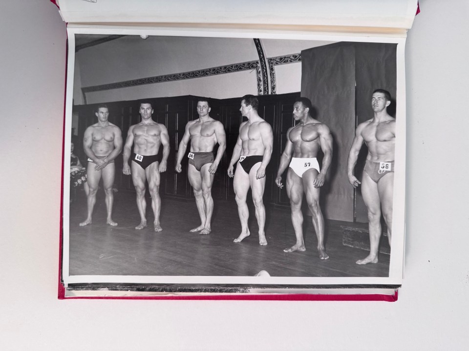 BODY BUILDING PHOTOGRAPH ALBUM 1959-1961