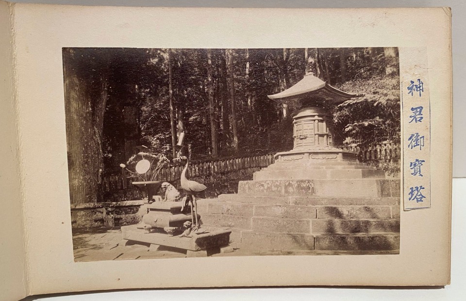 19TH CENTURY HAND CARVED ACCORDION STYLE ALBUM OF JAPAN'S ARCHITECTURE AND LANDSCAPE