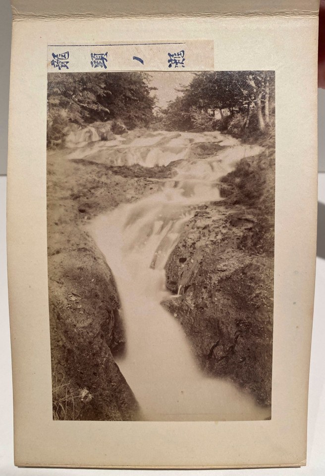 19TH CENTURY HAND CARVED ACCORDION STYLE ALBUM OF JAPAN'S ARCHITECTURE AND LANDSCAPE