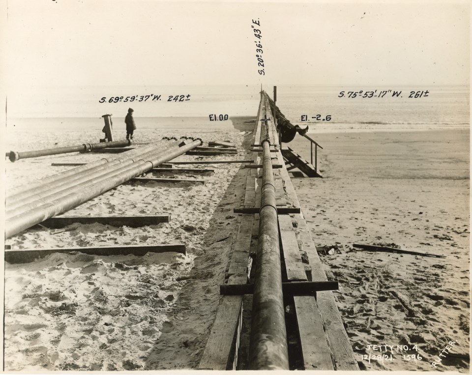 EDWARD RUTTER PHOTOS OF CONSTRUCTION OF CONEY ISLAND BEACH&rsquo;S JETTY IN 1921