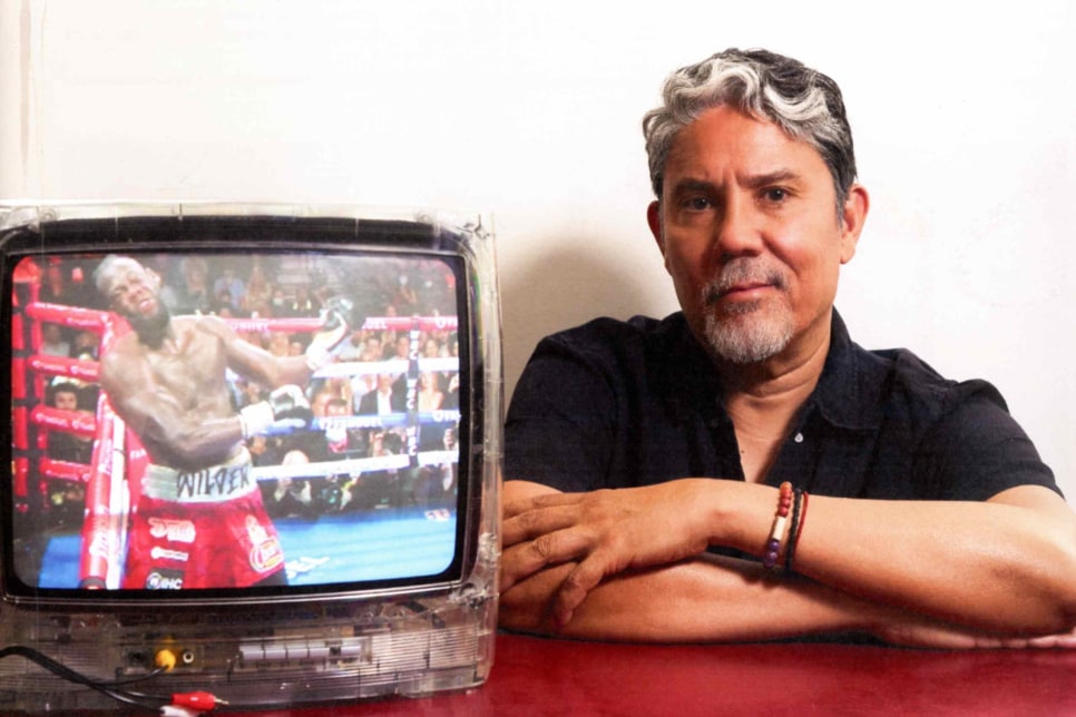 Beatrice Loayza: &quot;Sporty Specters: Paul Pfeiffer shows how rituals and religion haunt sports and movies&quot;