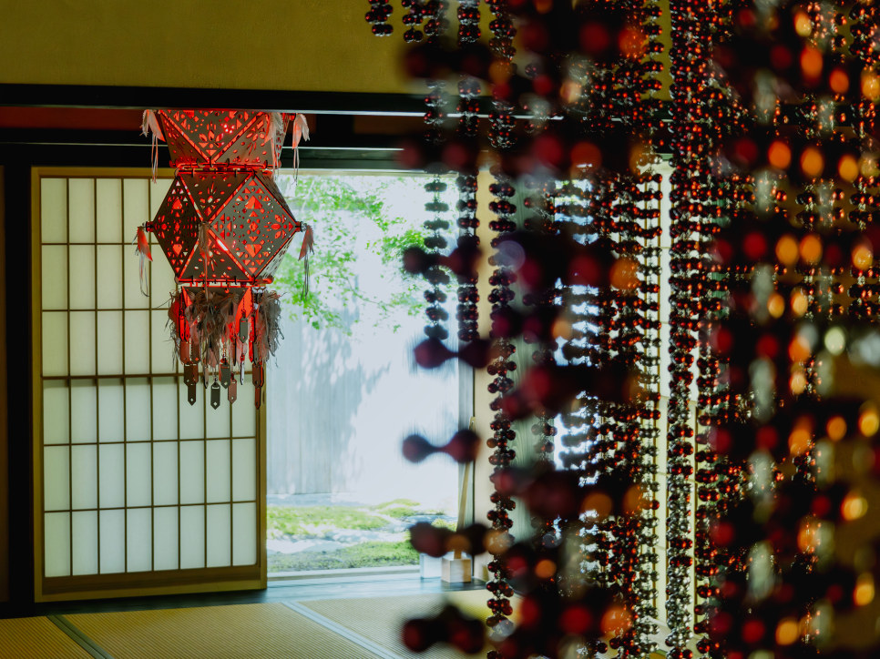 exposición | ring of fire - solar yang &amp; lunar weerasethakul