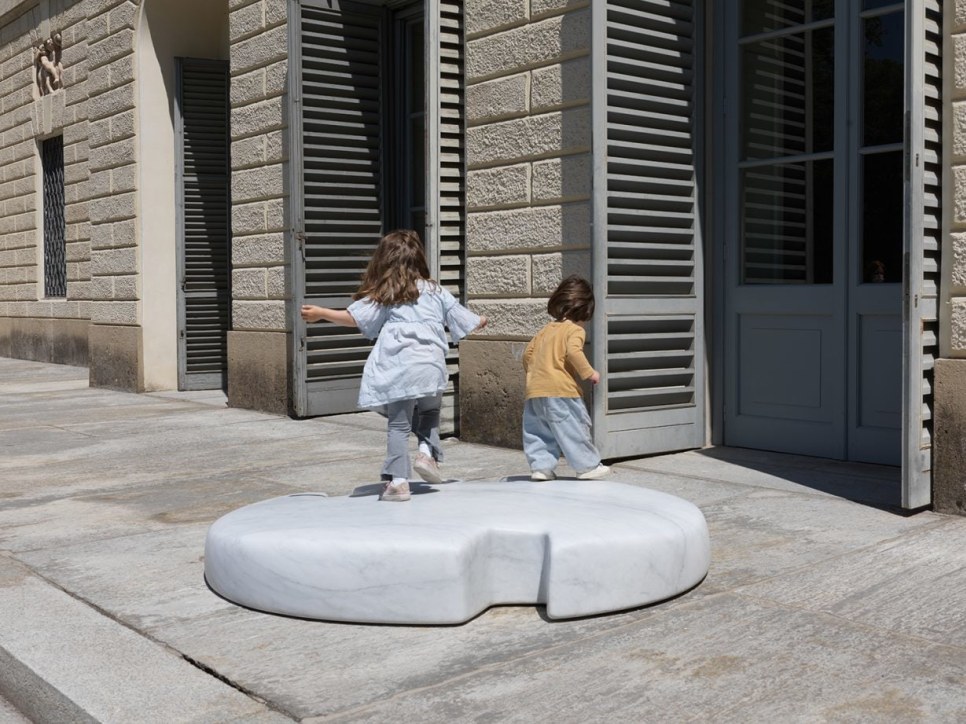 press: “modernity is heterosexual” nairy baghramian’s misfit sculptures