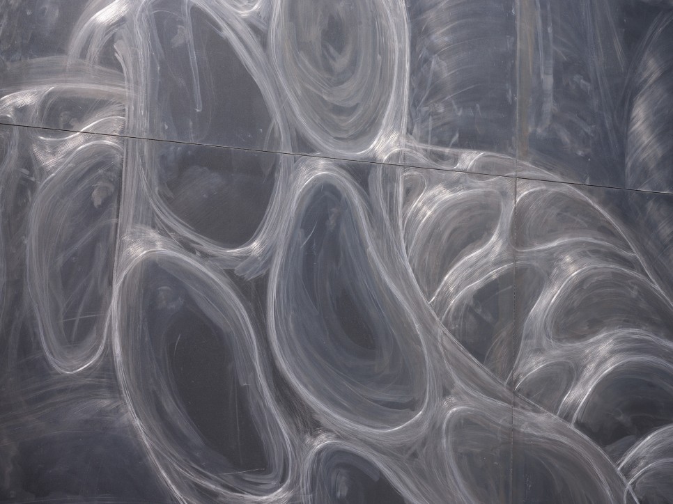 performance: la culebra at la biennale di venezia