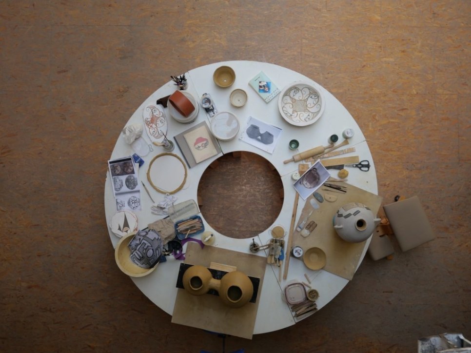 mariana castillo deball's exhbition between making and knowing something in modern art oxford