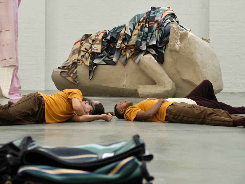 performance | duane linklater en buffalounit for bison bison (dance_hum for dirtbath)