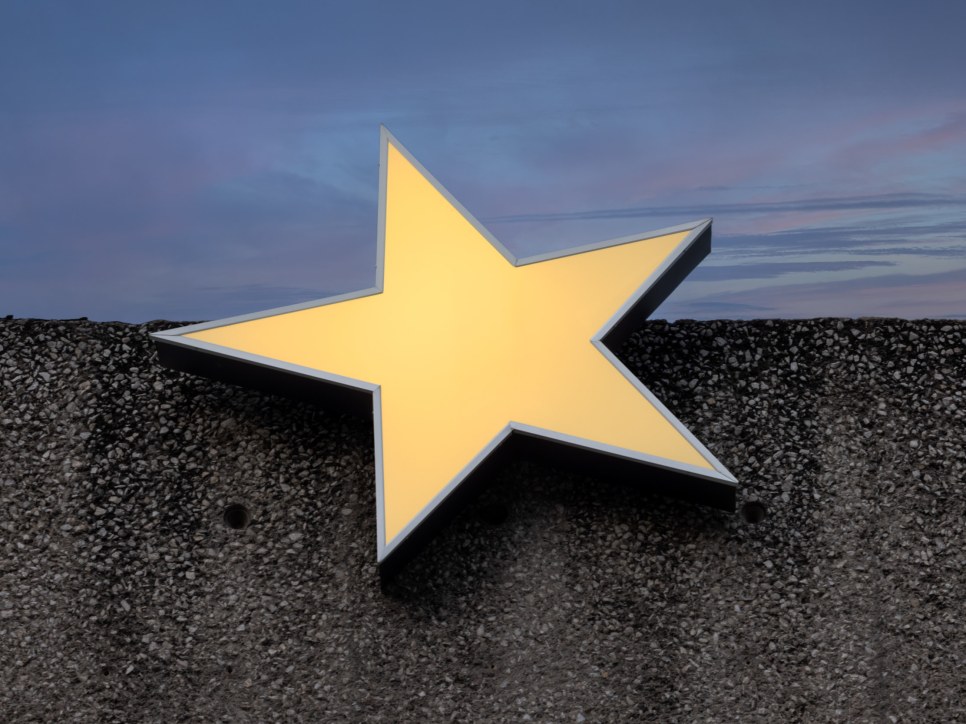 noticia | petrit halilaj: when the sun goes away we paint the sky