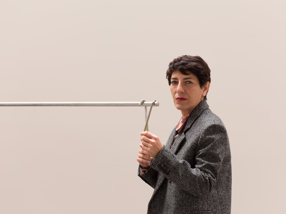 noticias | nairy baghramian: medallista en la primera edición de los premios art basel