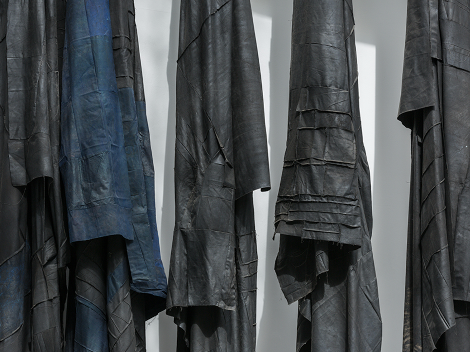 exposición | oscar murillo: espíritus en el pantano