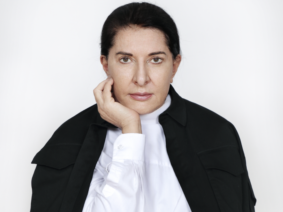 Marina Abramović in En Plein Cœr, A Century of Pure Love