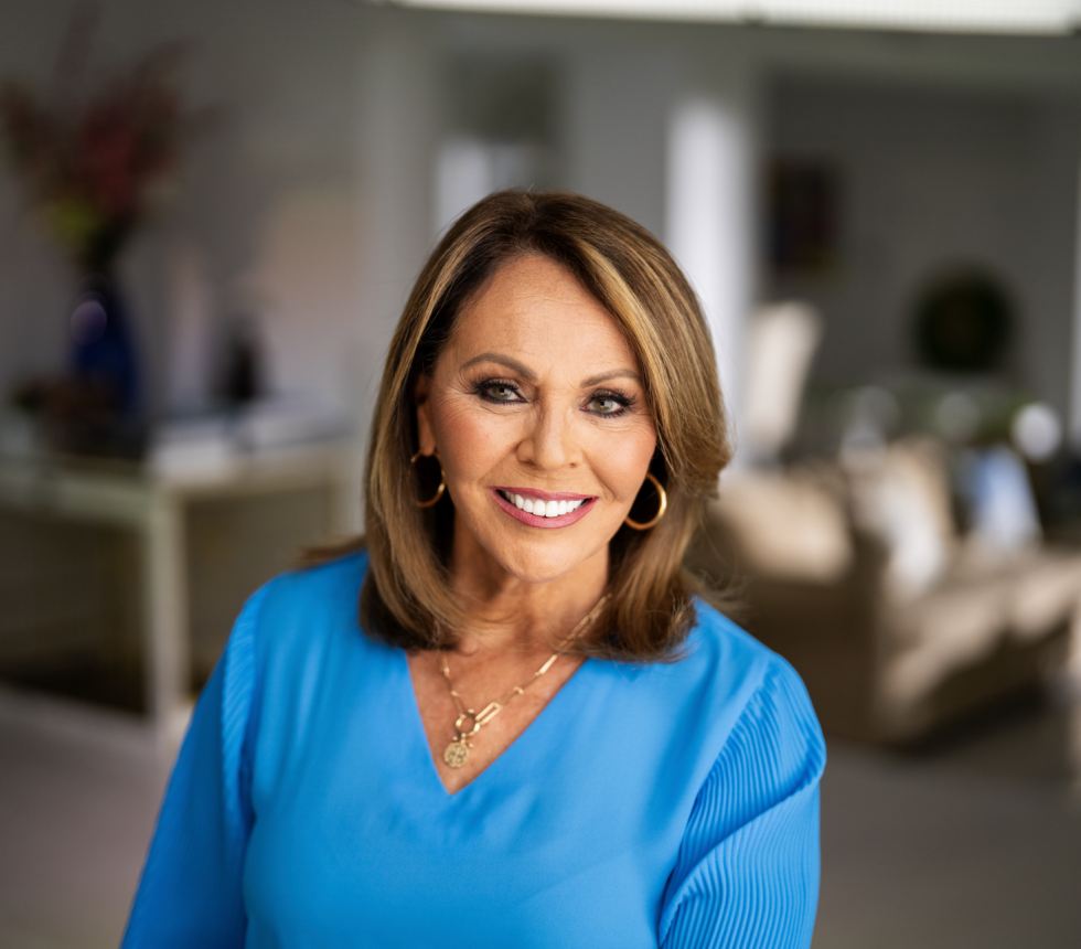 Maria Elena Salinas, Journalist
